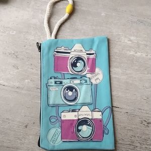 Vintage cameras velour pouch